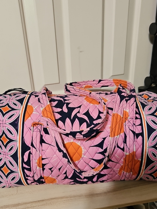 Vera Bradley Handbags - Vera Bradley EUC Quilted Floral Duffel in Pink & Blue